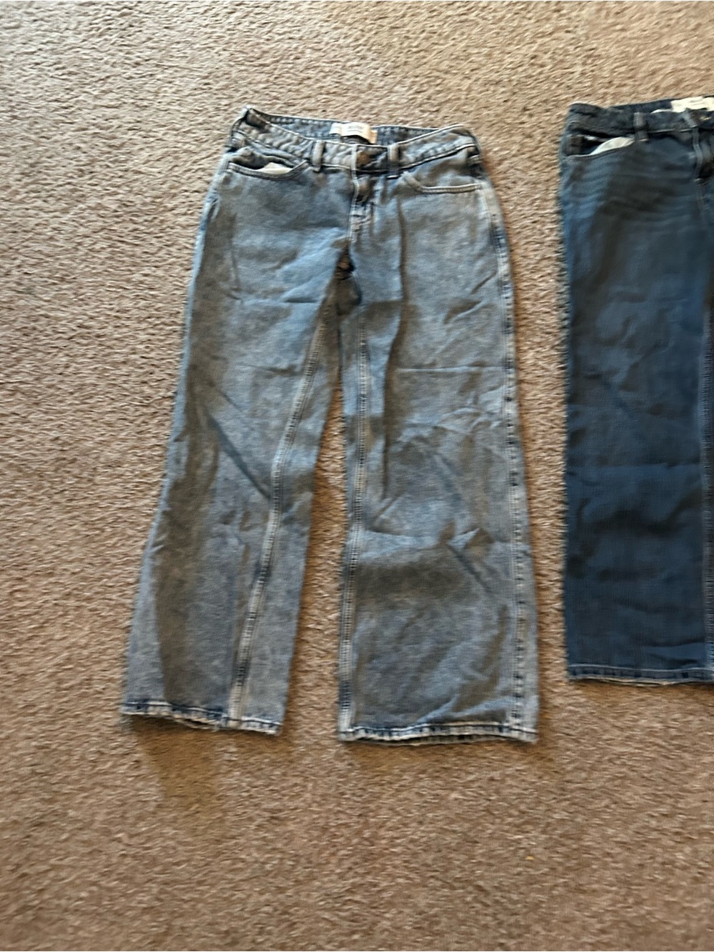 Hollister Jeans Lot of 3 Size 2 / 26 Short Low Rise Denim Women’s 28” Inseam - Picture 5 of 16